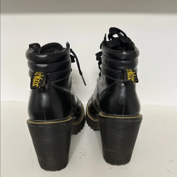Dr Martens - Picture 2 of 4